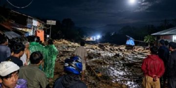 Banjir Bandang Terjang Pusat Pemerintahan Kabupaten Solok, Akses Padang-Solok-Jambi Terputus