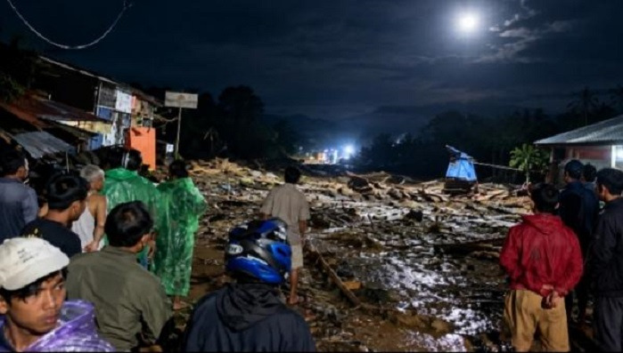 Banjir Bandang Terjang Pusat Pemerintahan Kabupaten Solok, Akses Padang-Solok-Jambi Terputus