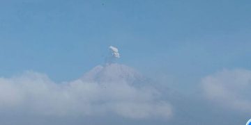 Semeru Erupsi Dua Kali, Kolom Letusan 700 Meter di Atas Puncak