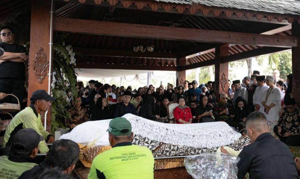 Guruh Soekarnoputra Meninggal Dunia, Dimakamkan di TPU Karet Bivak