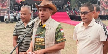 TNI Gelar HUT ke-81 Secara Sederhana, Ribuan Prajurit Masih Bertugas di Daerah Bencana