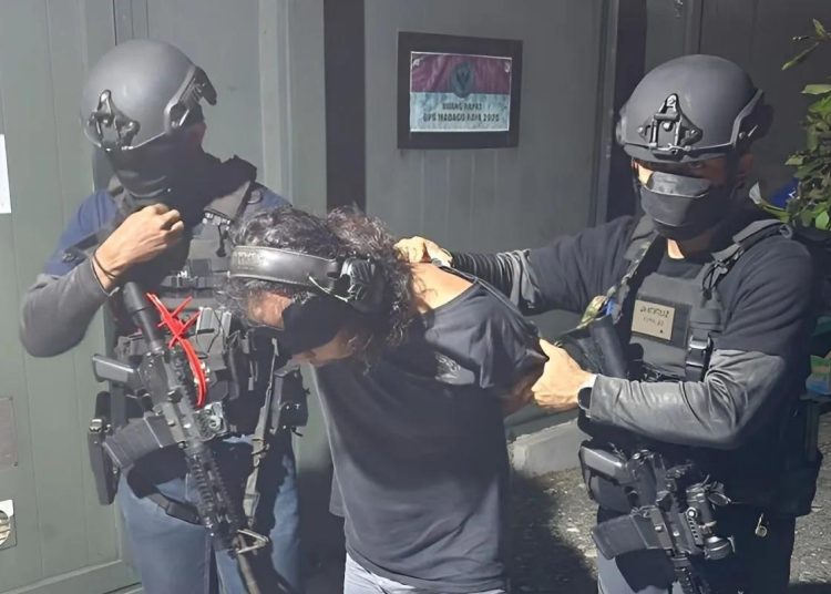 Densus 88 Tangkap 12 Tersangka Terorisme di Enam Provinsi