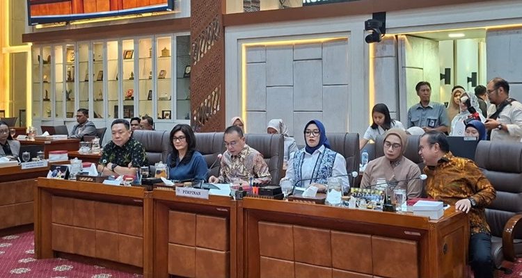 DPR dan Pemerintah Rampungkan Pembahasan Tingkat I RUU Pelindungan Ketenagakerjaan