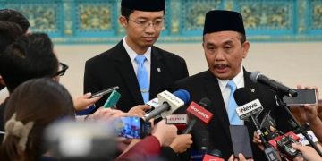 Bakom, Prabowo Tak Intervensi Gugatan Syarat Pendidikan Gibran di MK