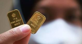 Harga Emas Antam Naik Rp 20.000 per Gram, Buyback Tembus Rp 2,4 Juta