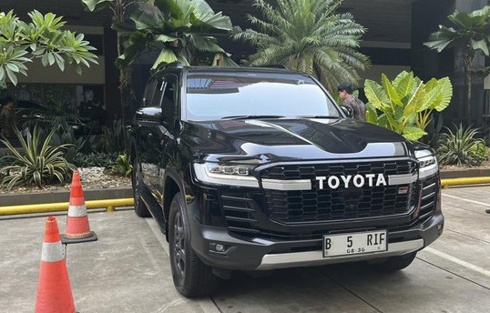 KPK Sita Toyota Land Cruiser Milik Mantan Bupati Kebumen Terkait Kasus Dugaan Suap ATR/BPN