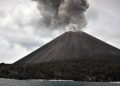 Gunung Anak Krakatau Erupsi Tiga Kali, Kolom Abu Tertinggi Capai 500 Meter