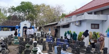 Peringati Hari Santri Nasional, Ratusan Santri di Bayat Klaten Gelar Kirab dan Ziarah Makam Ulama Pejuang