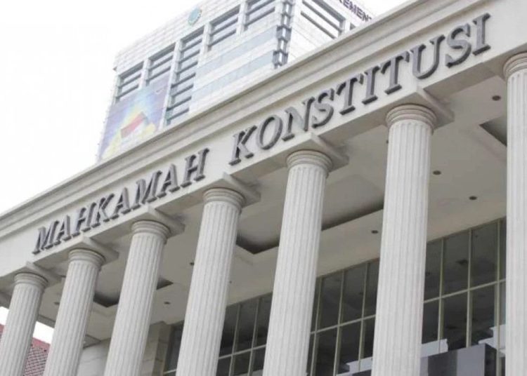 MK Tak Terima Gugatan 12 Pemohon soal Syarat Pendidikan Capres-Cawapres